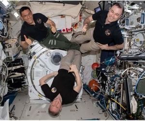 ۳ فضانورد پس از یک سال به زمین برمی‌گردند