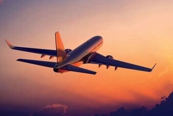 چرا از سمت چپ سوار هواپیما می‌شویم؟