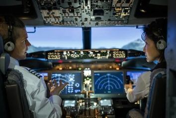 چرا خلبان‌ها به جای «بله» از اصطلاح «راجر» استفاده می‌کنند؟