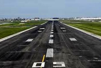 خط کشی فرودگاه‌ها به طور مستمر انجام می‌شود