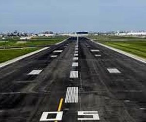 خط کشی فرودگاه‌ها به طور مستمر انجام می‌شود