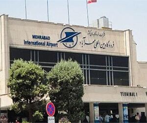 پرواز ورود و خروج
 دیپلمات‌ها به پایان رسید