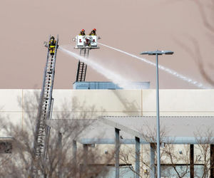 آتش‌سوزی مهیب در فرودگاه ال پاسو ۵ مصدوم بر جای گذاشت، اما پروازها بدون وقفه ادامه دارد
