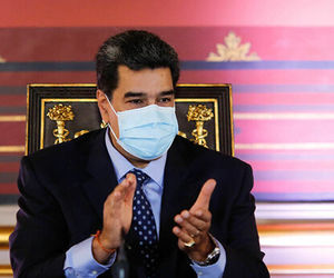 رونمایی مادورو از خط تولید پهپاد و هواپیماهای ساخت داخل