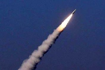 اولین آزمایش موشکی هند از روی پرتابگر سیار ریلی