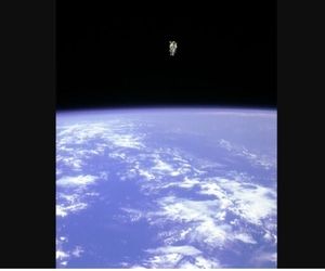 عکس روز ناسا از پرواز آزادانه در فضا