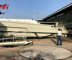 فروریختن پل عبوری مسافرین (Jet Way) در فرودگاه  بین المللی اسلام آباد باعث جراحت و آسیب دیدگی یک مسافر شد