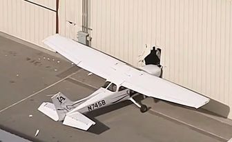 سارق هواپیما ناشی از آب درآمد!