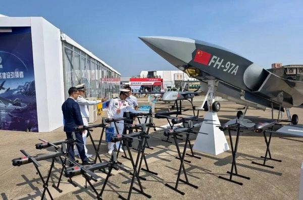 گرگ‌های رباتیک، پهپادهای هم‌پر و سه‌گانه هسته‌ای چین؛ آیا اروپا و آمریکا عقب مانده‌اند؟