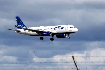  ۲۰ زخمی در فرود اضطراری هواپیمای JetBlue