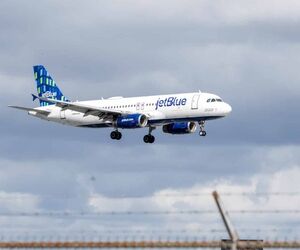 ۲۰ زخمی در فرود اضطراری هواپیمای JetBlue
