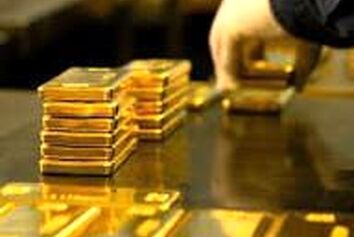 ۱۳ کیلو طلای قاچاق توقیف شده تحویل مراجع ذیصلاح شد