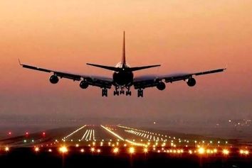 زن عصبانی باعث فرود اظطراری یک هواپیما شد