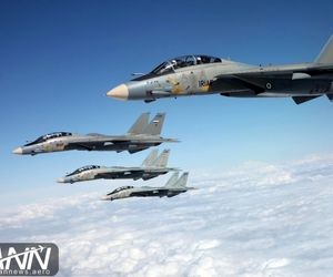 فرود Tomcat در فرودگاه کیش