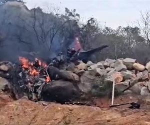 کشته شدن دو خلبان نیروی هوایی هند بر اثر سقوط هواپیما